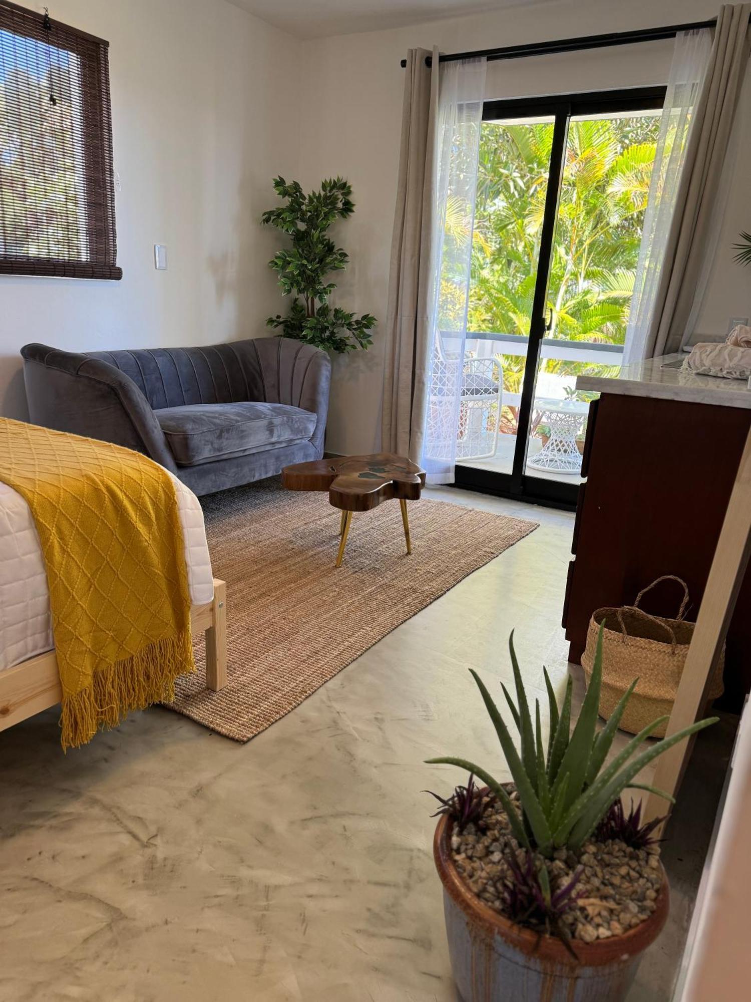Catalina, Cabrera Oceanview Multi 2 Bd 2 Bath Condo Units With Balcony And Pool Esterno foto